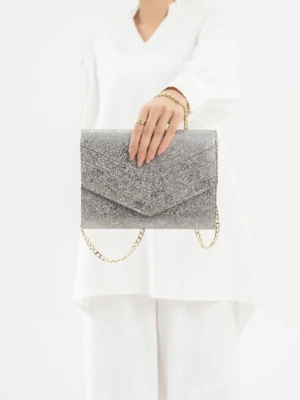 Envelope Shaped Clutch High-End Bags, Low-End Prices