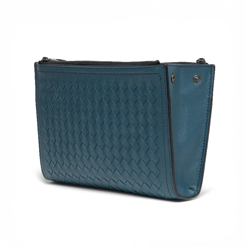 Bottega Veneta Intrecciato Leather Wristlet Bag Exclusive Bag Deals – Perfect For Any Occasion Bottega Veneta Intrecciato Leather Wristlet Bag Exclusive Bag Deals – Perfect For Any Occasion